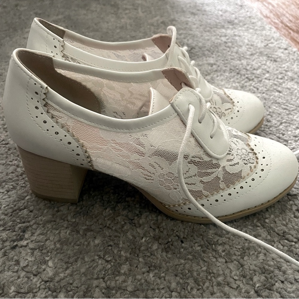 White Lace Oxford Chunky Heels